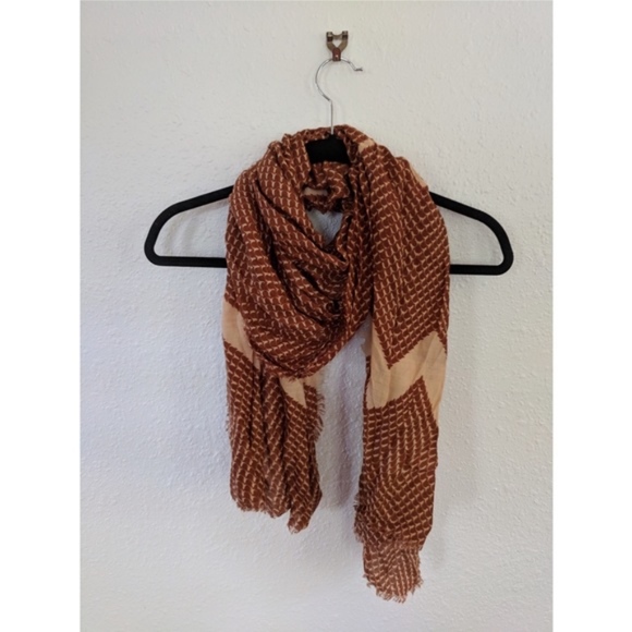 NWOT Trendy Earth Tone Western wrap scarf chevron - Picture 2 of 3